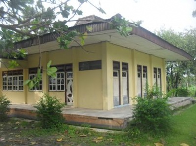 Buperkepurun_joglo4