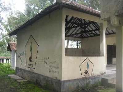 Buperkepurun_R-makan